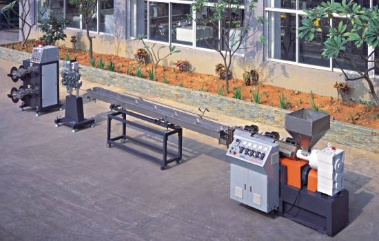 PU、PVC、TPR、EVA Soft Abnormal Profile、 PA Tube Extrusion Line